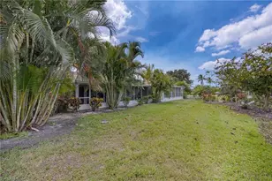 385 Palm Dr, Naples, FL 34112 - Photo 23