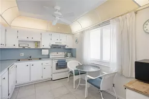 385 Palm Dr, Naples, FL 34112 - Photo 7