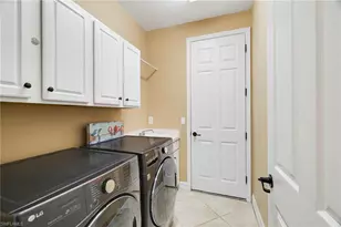 28521 Westmeath Ct, Bonita Springs, FL 34135 - Photo 37