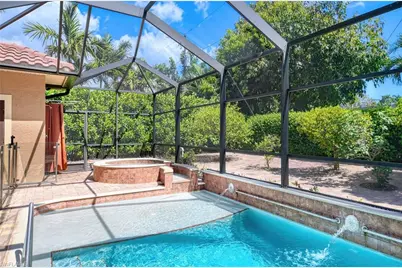 672 Fairway Ter, Naples, FL 34103 - Photo 31