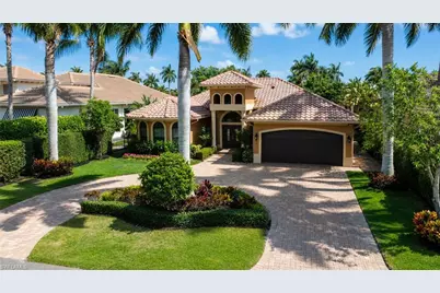 672 Fairway Ter, Naples, FL 34103 - Photo 1