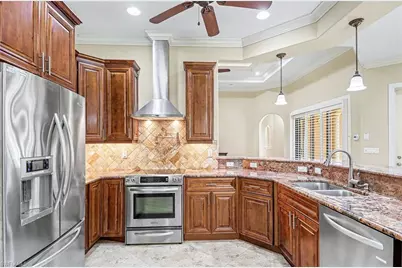 672 Fairway Ter, Naples, FL 34103 - Photo 7