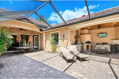 672 Fairway Ter, Naples, FL 34103 - Photo 25