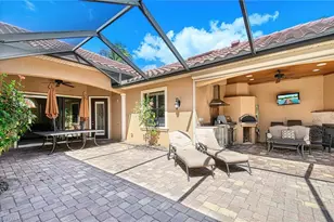 672 Fairway Terrace, Naples, FL 34103 - Photo 25