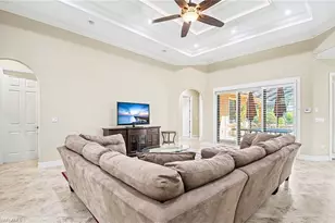 672 Fairway Terrace, Naples, FL 34103 - Photo 3