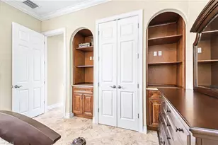672 Fairway Terrace, Naples, FL 34103 - Photo 21