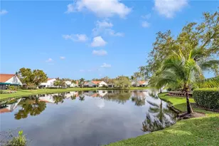 577 Beachwalk Cir, Naples, FL 34108 - Photo 41