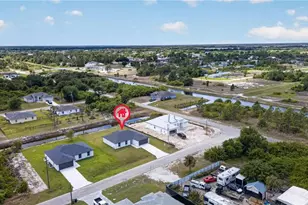 702 Carbon St E, Lehigh Acres, FL 33974 - Photo 27