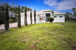 2575 31st Ave NE, Naples, FL 34120 - Photo 3