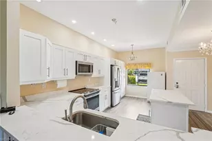 7340 Coventry Ct, Naples, FL 34104 - Photo 7
