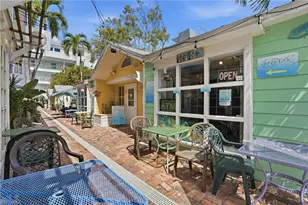 140 Palm St, Marco Island, FL 34145 - Photo 37