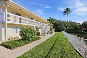 4607 Bayshore Dr, Naples, FL 34112 - Photo 3