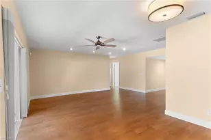 1036 Lake Shore Ct, Naples, FL 34103 - Photo 13
