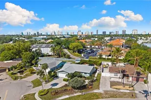1036 Lake Shore Ct, Naples, FL 34103 - Photo 35