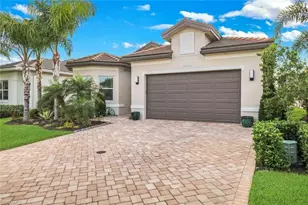 28604 Moraga Ln, Bonita Springs, FL 34135 - Photo 29