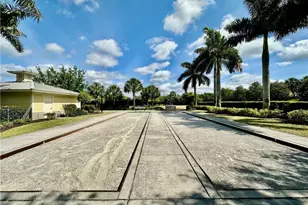 1823 Alameda Dr, Naples, FL 34120 - Photo 37