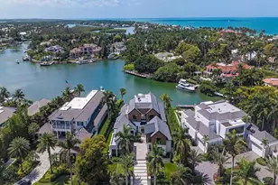 3040 Fort Charles Dr, Naples, FL 34102 - Photo 1