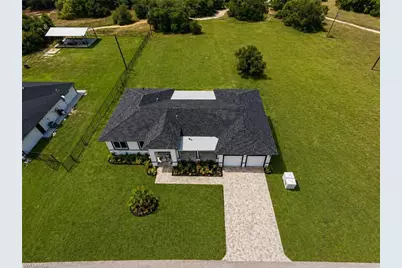 1715 McArthur Ave, Lehigh Acres, FL 33972 - Photo 7