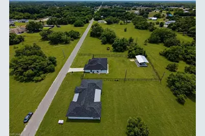 1715 McArthur Ave, Lehigh Acres, FL 33972 - Photo 35