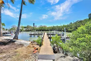 414 Papaya St, Goodland, FL 34140 - Photo 17