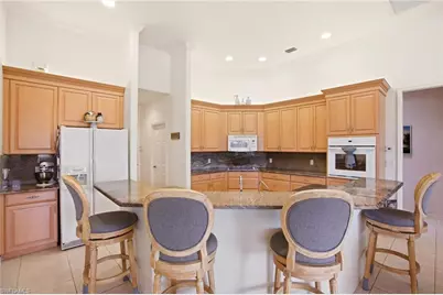 10815 Phoenix Way, Naples, FL 34119 - Photo 15
