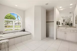 10815 Phoenix Way, Naples, FL 34119 - Photo 19