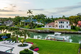 337 Mooring Line Dr, Naples, FL 34102 - Photo 13