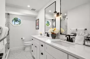 337 Mooring Line Dr, Naples, FL 34102 - Photo 39