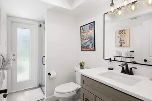 337 Mooring Line Dr, Naples, FL 34102 - Photo 41
