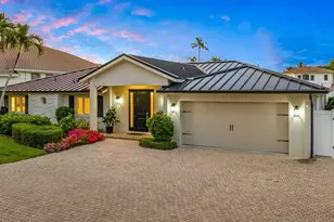 337 Mooring Line Dr, Naples, FL 34102 - Photo 1