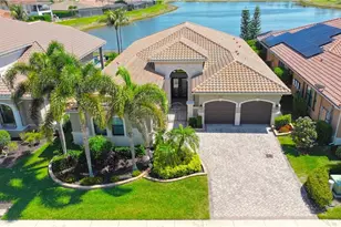 2915 Cinnamon Bay Cir, Naples, FL 34119 - Photo 3