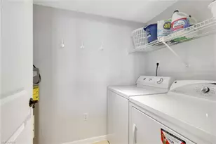 10420 Gulf Shore Dr, Naples, FL 34108 - Photo 9