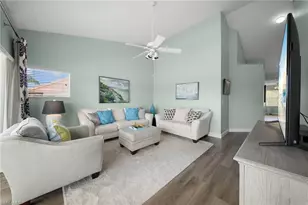 565 Windsor Sq, Naples, FL 34104 - Photo 7