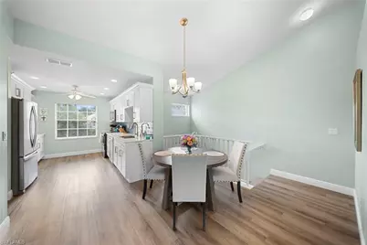 565 Windsor Sq #202, Naples, FL 34104 - Photo 5