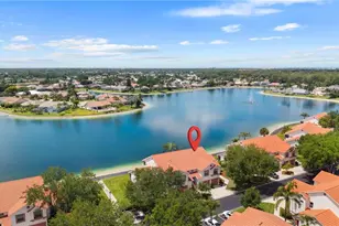 565 Windsor Sq, Naples, FL 34104 - Photo 23