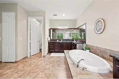 3995 Bering Ct, Naples, FL 34119 - Photo 31