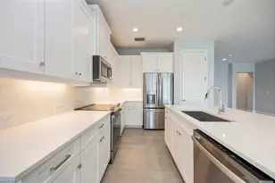 2633 Seychelles Cir, Naples, FL 34112 - Photo 9