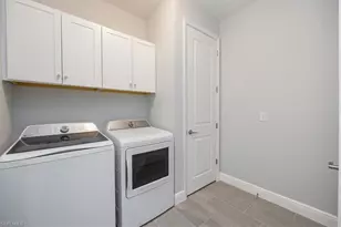 2633 Seychelles Cir, Naples, FL 34112 - Photo 25