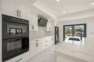 240 33rd Ave NE, Naples, FL 34120 - Photo 13
