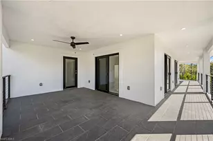 240 33rd Ave NE, Naples, FL 34120 - Photo 33