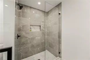 240 33rd Ave NE, Naples, FL 34120 - Photo 27