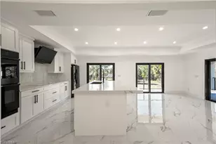 240 33rd Ave NE, Naples, FL 34120 - Photo 9