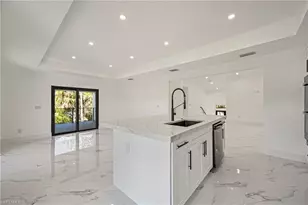 240 33rd Ave NE, Naples, FL 34120 - Photo 15