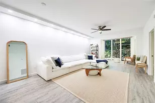 859 Tanbark Dr, Naples, FL 34108 - Photo 3
