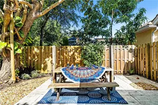 9801 Las Casas Dr, Fort Myers, FL 33919 - Photo 29