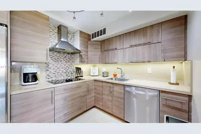 600 N Three Slands Blvd #803, Hallandale Beach, FL 33009 - Photo 5
