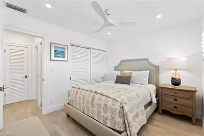 618 Broad Ave S #J618, Naples, FL 34102 - Photo 9