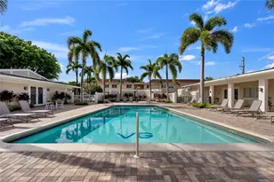 618 Broad Ave S, Naples, FL 34102 - Photo 19