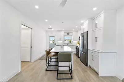 618 Broad Ave S #J618, Naples, FL 34102 - Photo 3