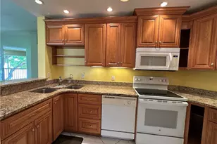 6820 Huntington Lakes Cir, Naples, FL 34119 - Photo 5